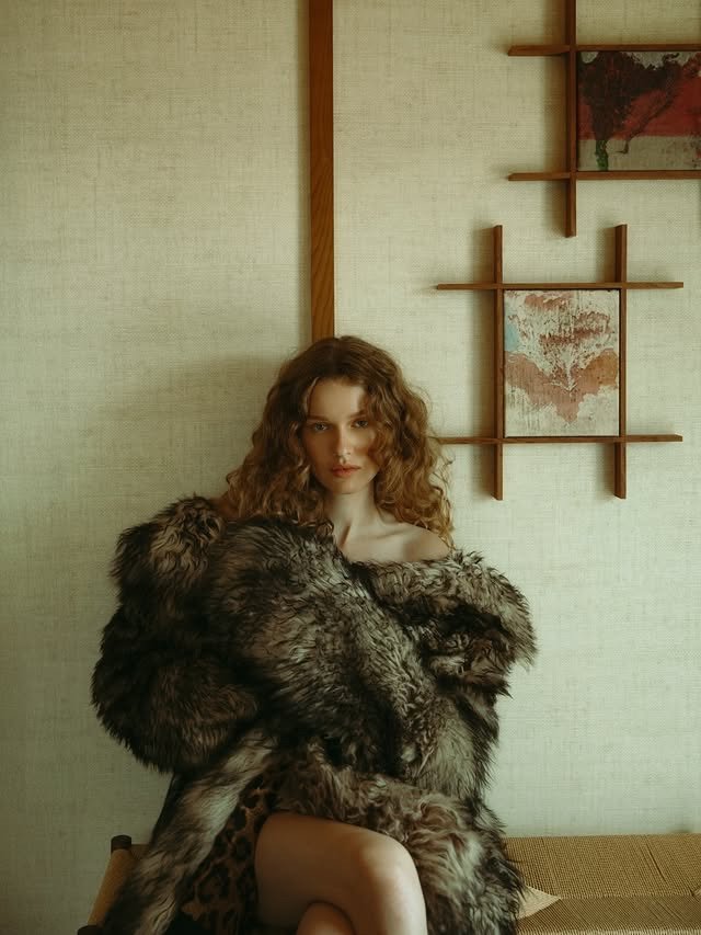Publicación de Jas Fraser-Nicholls en HolliModels