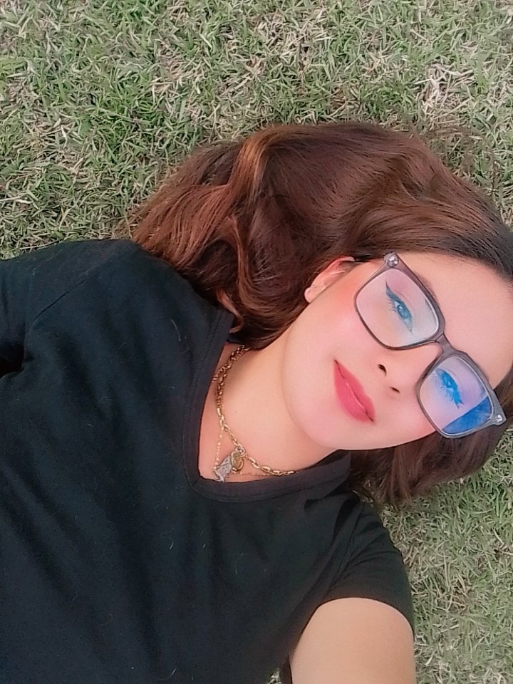 Publicación de Flores Sánchez Melani Xiadani en HolliModels