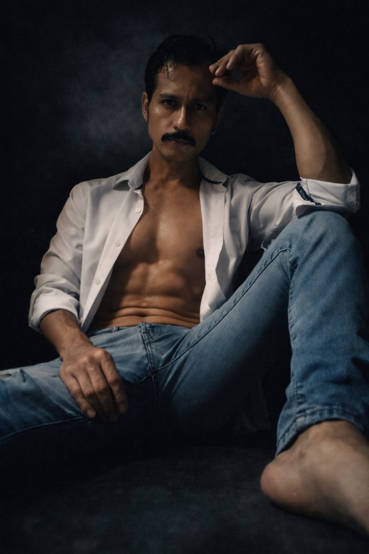 Publicación de Cristian Domínguez Hernández en HolliModels