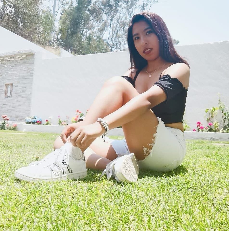 Publicación de Daniela Cadena en HolliModels