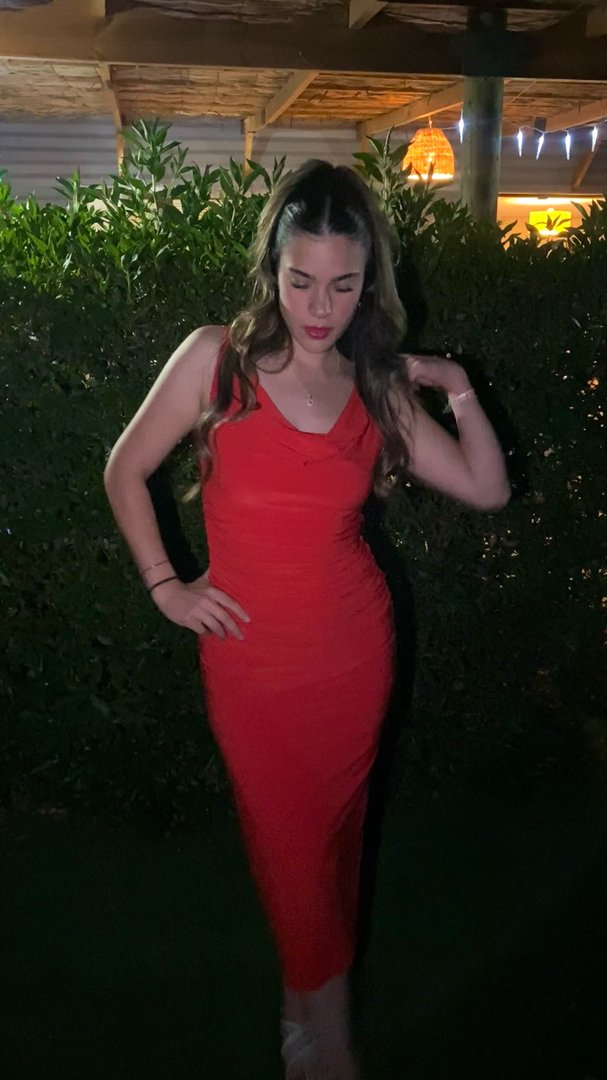 Publicación de Antonia Fabiana Araya Maturana en HolliModels
