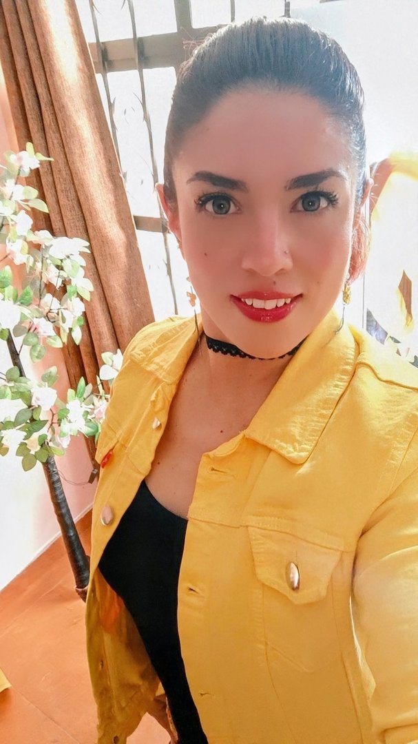 Publicación de Ronie de la Vega en HolliModels
