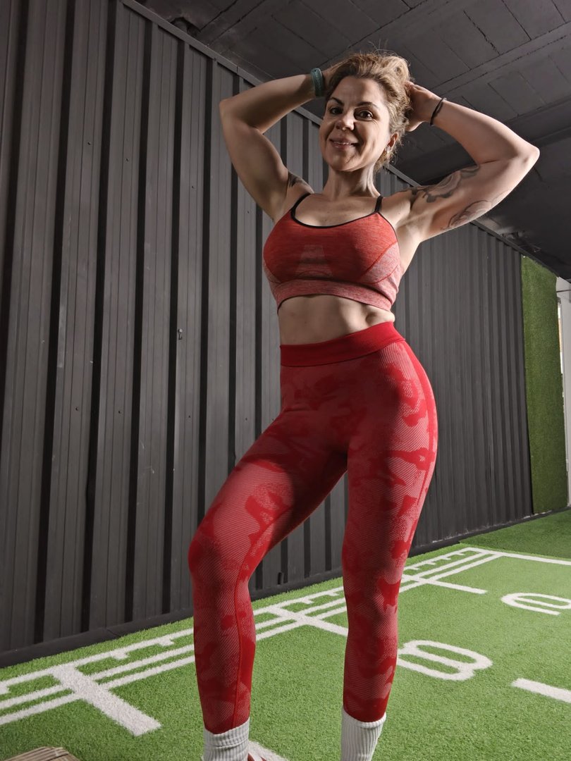 Publicación de Ana Belén en HolliModels
