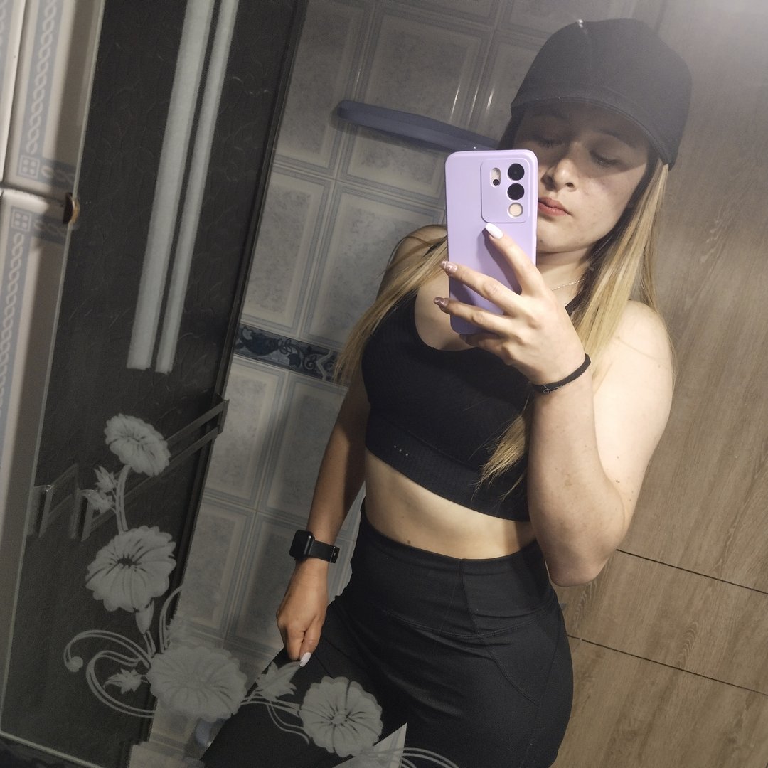 Publicación de Jessica Julieth Amezquita Osorio en HolliModels