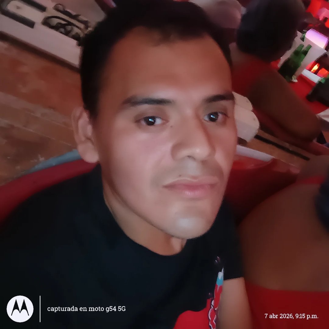 Publicación de Juan Carlos Peña Cardenas en HolliModels