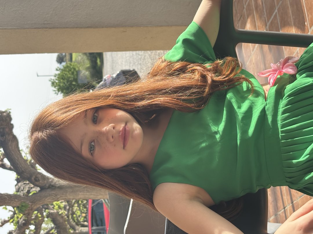 Publicación de Irina Roselyn en HolliModels