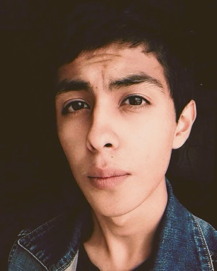 Publicación de Carlos Romo Padilla en HolliModels
