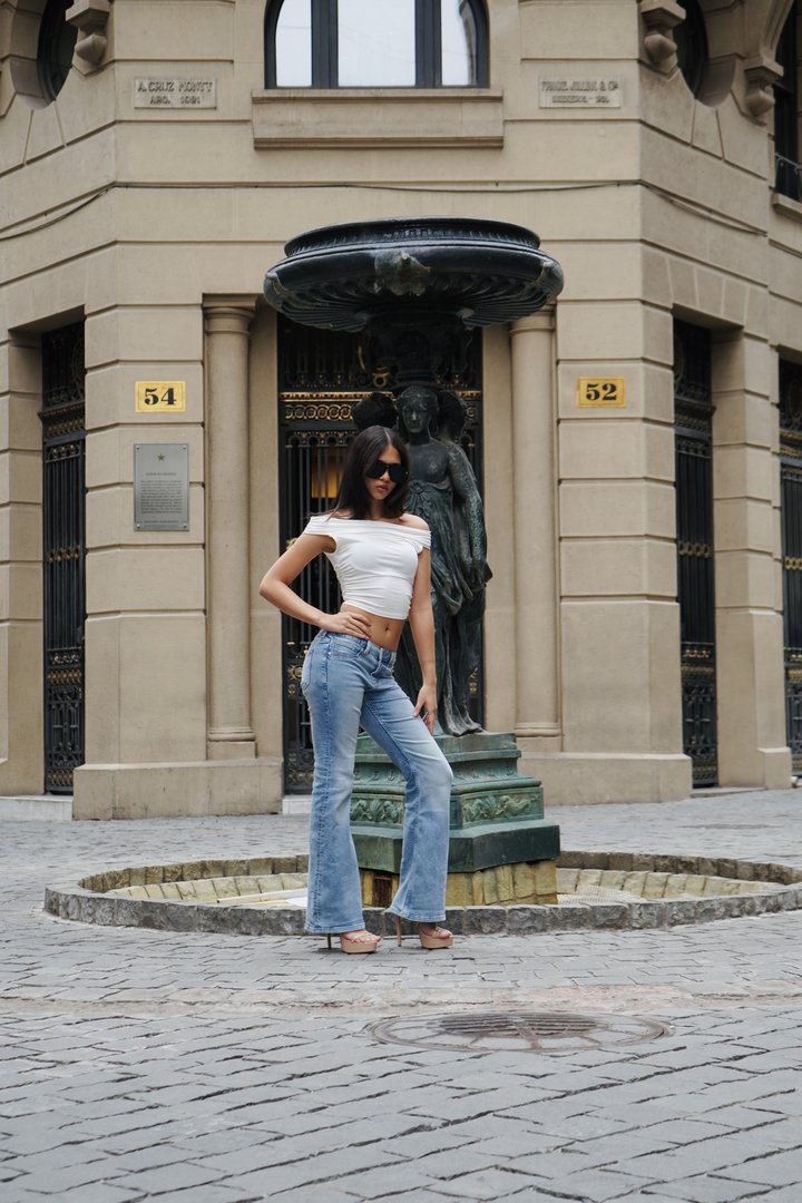 Publicación de Angely tovar en HolliModels