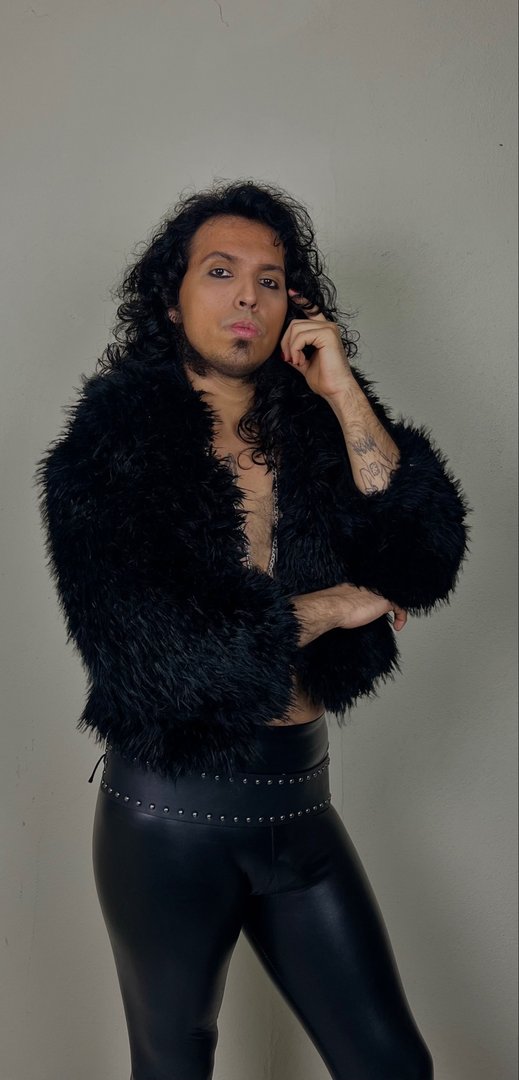 Publicación de LuxyXtar en HolliModels