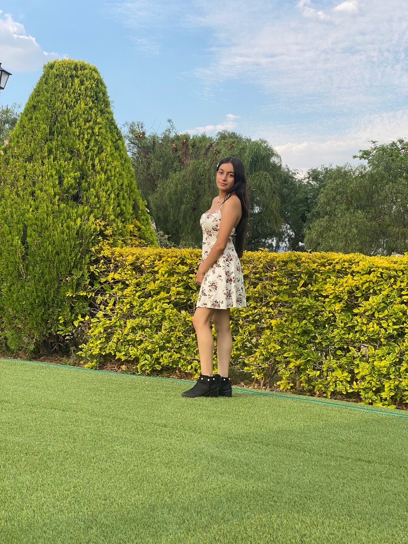 Publicación de Jhoana en HolliModels