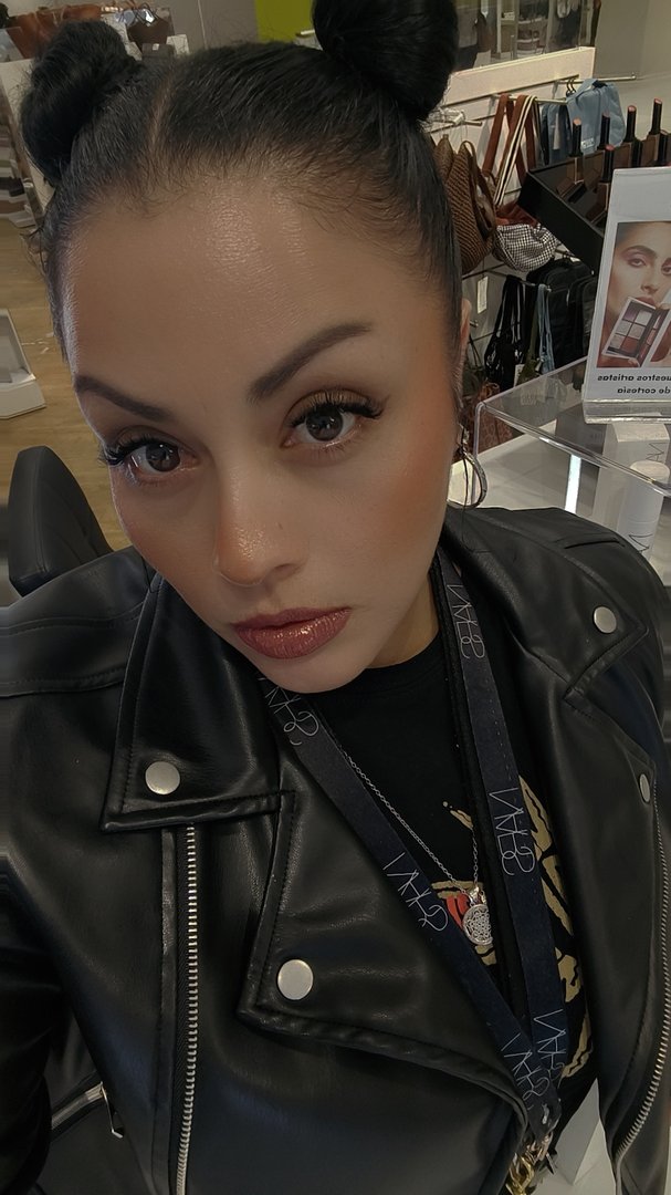 Publicación de Amalia torres Mendoza en HolliModels
