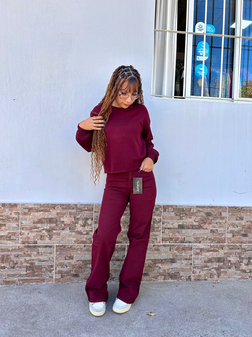 Publicación de Alejandra en HolliModels