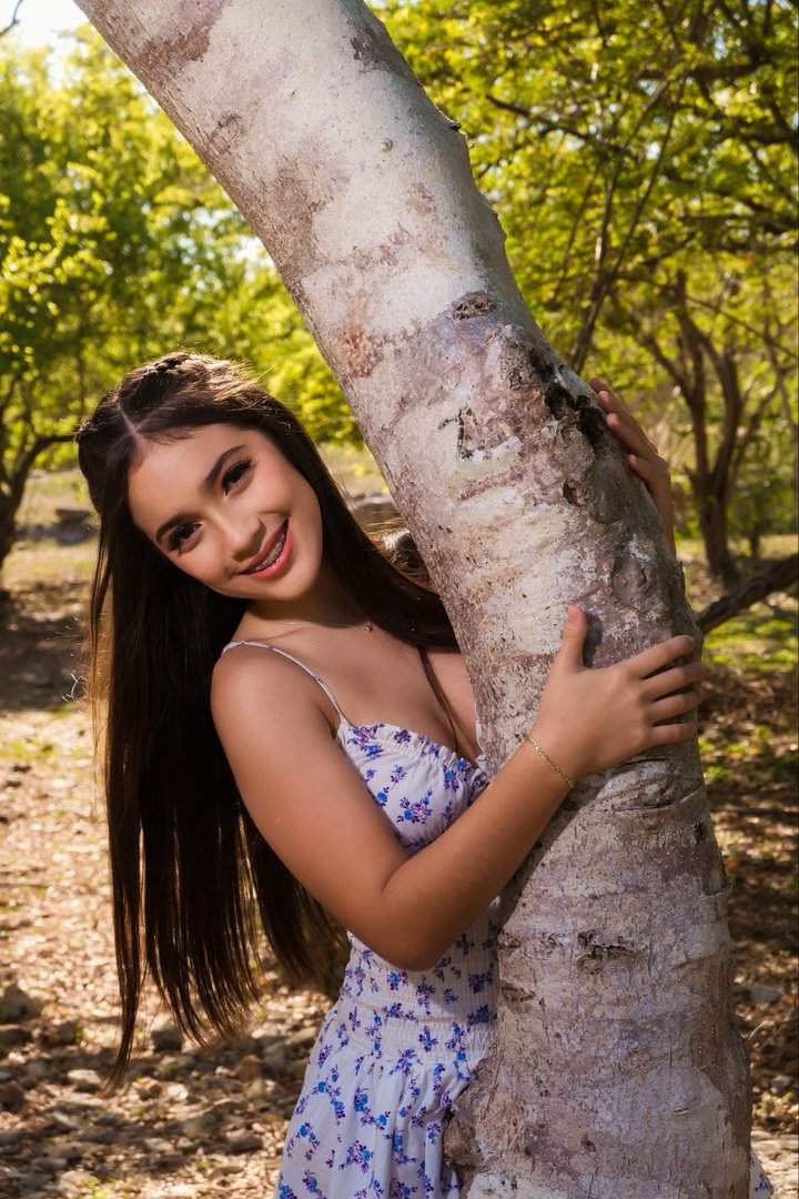 Publicación de Marjorie López en HolliModels