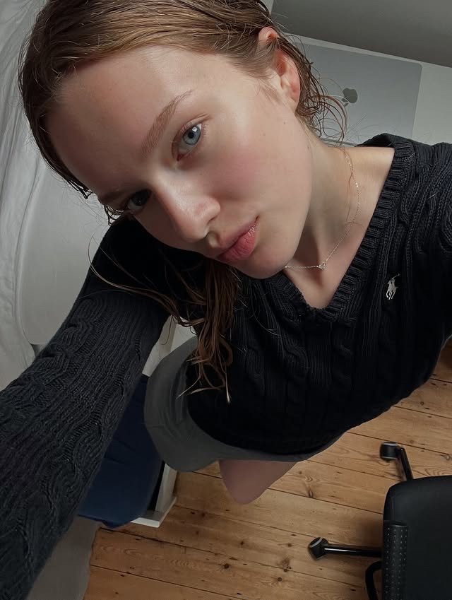 Publicación de Jas Fraser-Nicholls en HolliModels