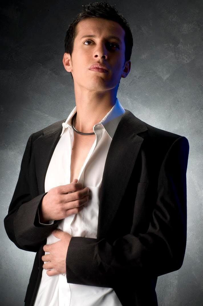 Publicación de Louis 🇪🇸🇮🇹🇲🇽‼️ en HolliModels