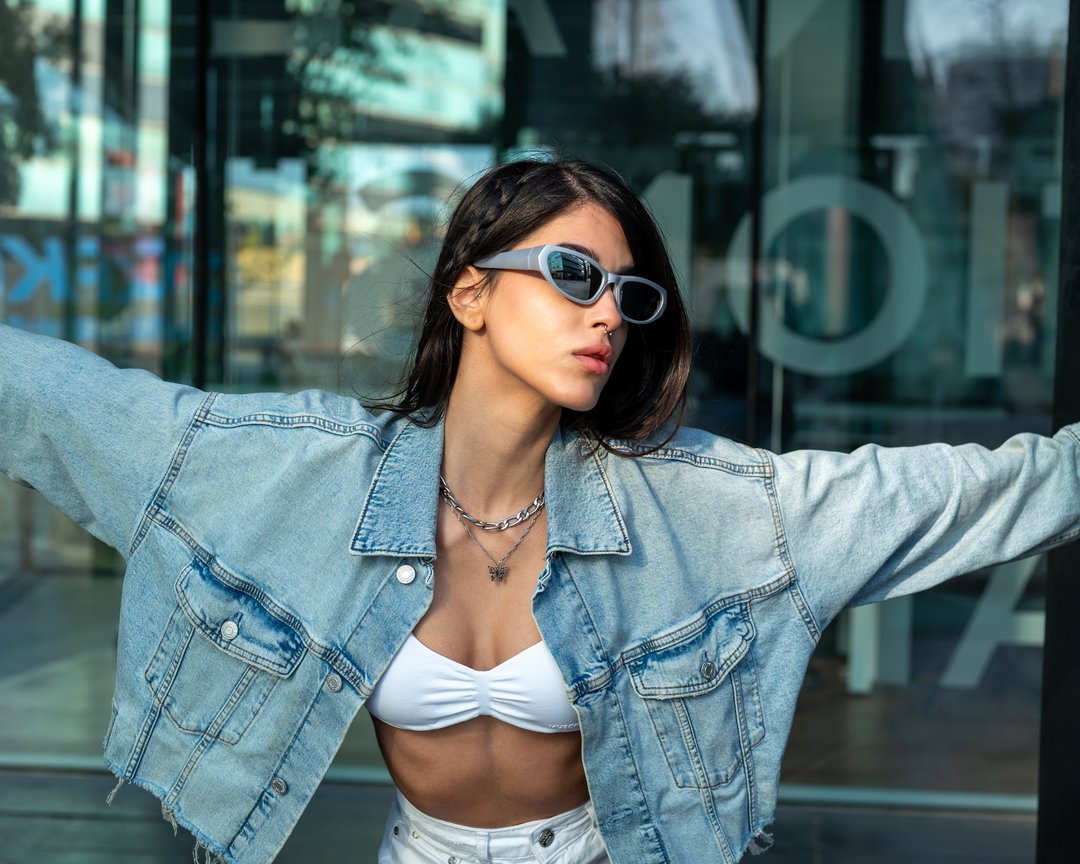 Publicación de elina zamani en HolliModels