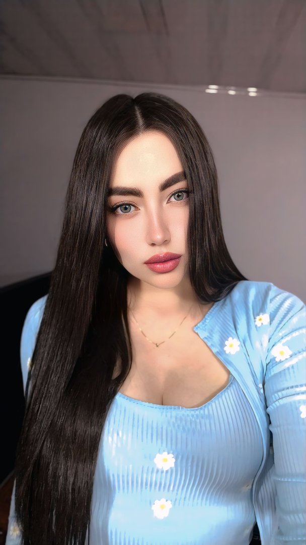 Publicación de Lina en HolliModels