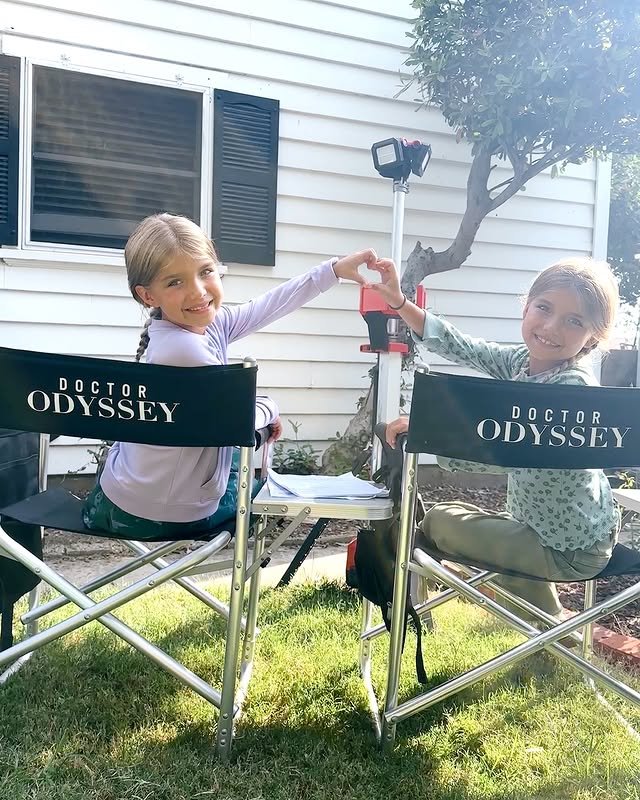 Publicación de TAYTUM & OAKLEY FISHER en HolliModels
