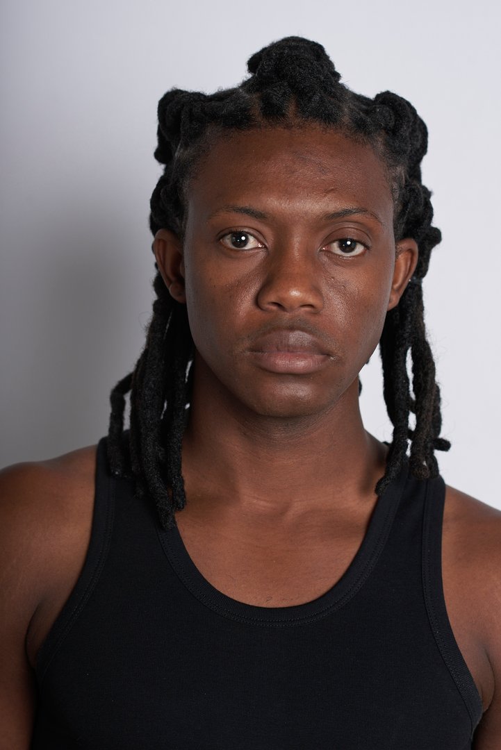 Publicación de COLLIN OSNER BERNADET en HolliModels