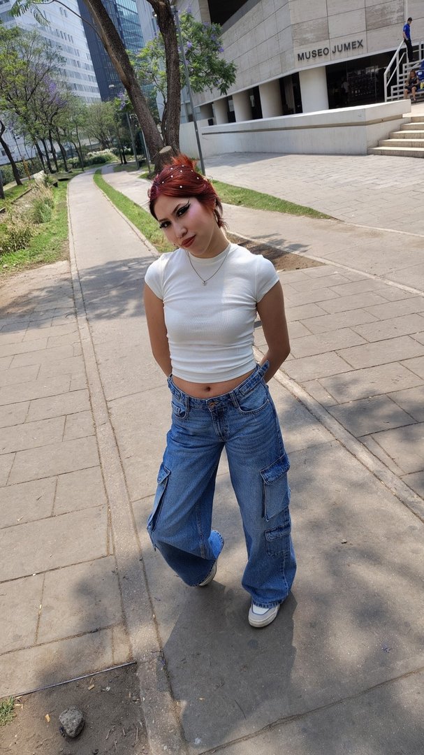 Publicación de Lili en HolliModels