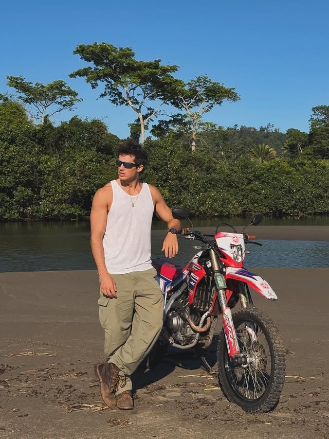 Publicación de Pieto Boselli en HolliModels