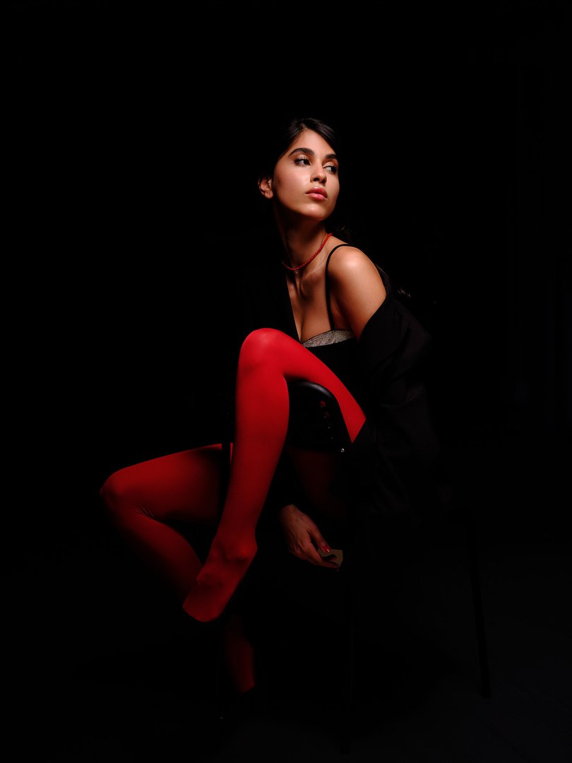 Publicación de elina zamani en HolliModels