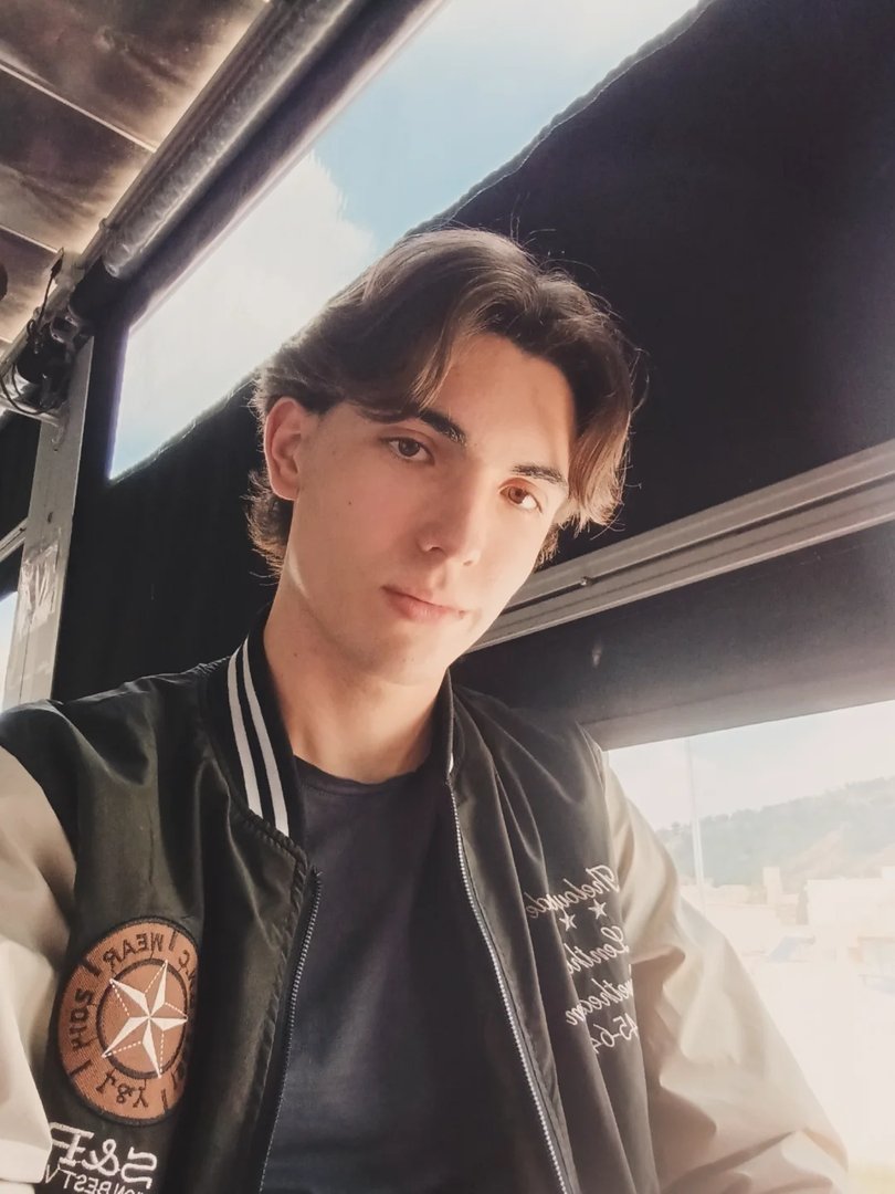 Publicación de Juanjo Navarro Boluda en HolliModels