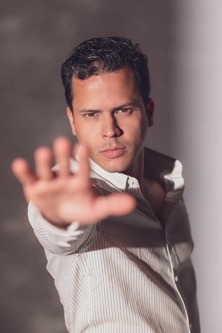 Publicación de Juan Carlos Pineda en HolliModels