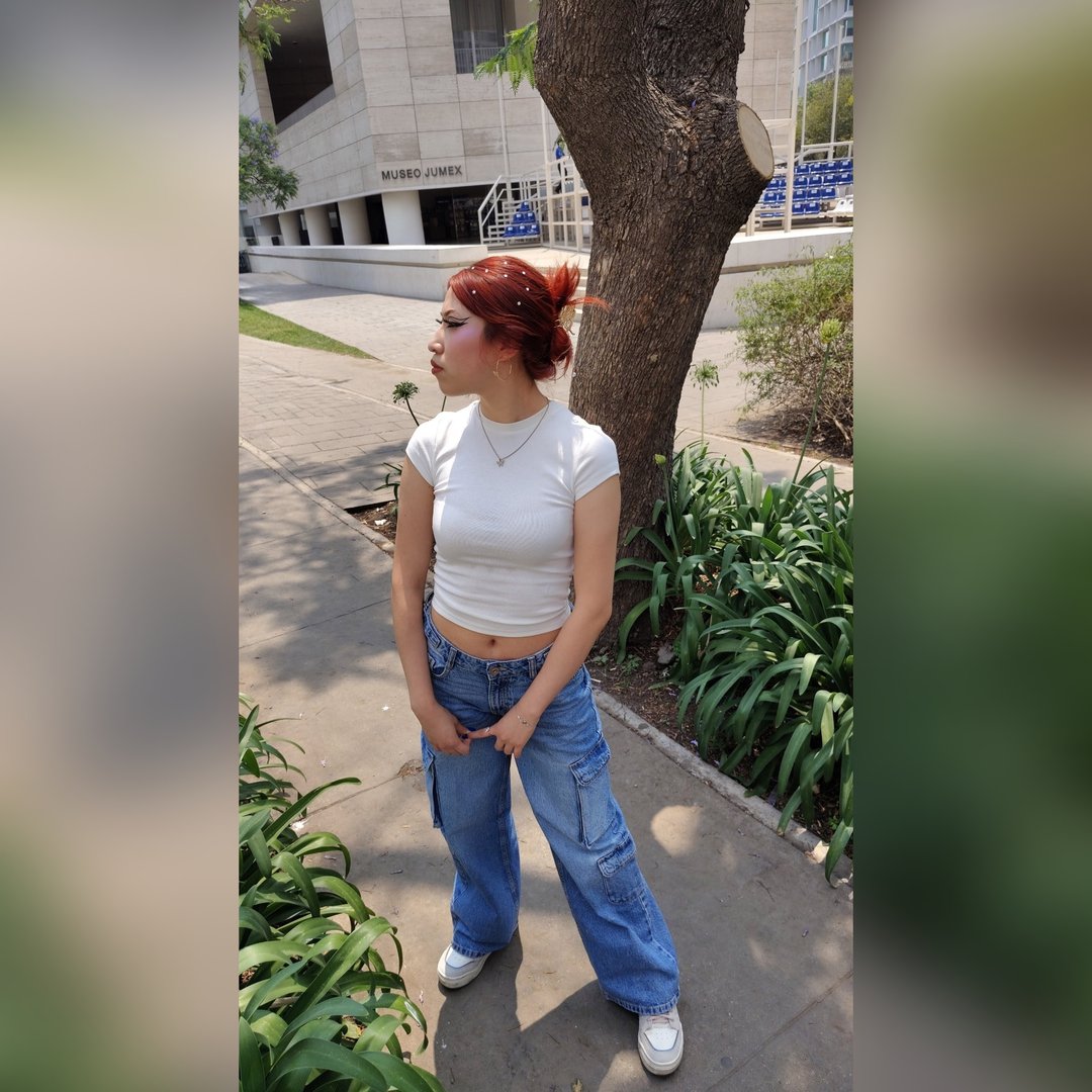 Publicación de Lili en HolliModels