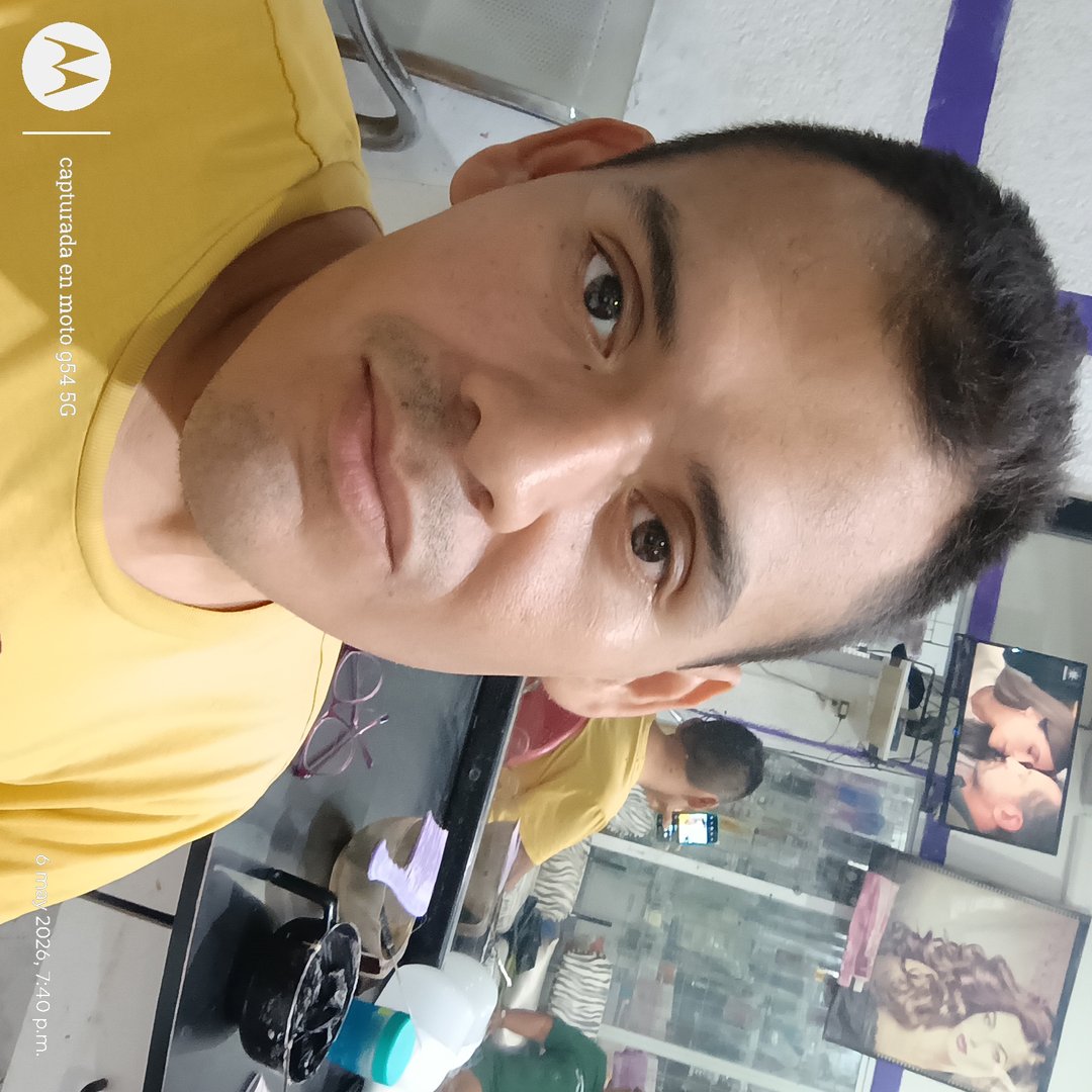 Publicación de Juan Carlos Peña Cardenas en HolliModels