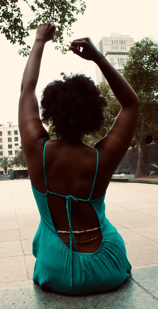 Publicación de Barbara Bazile en HolliModels