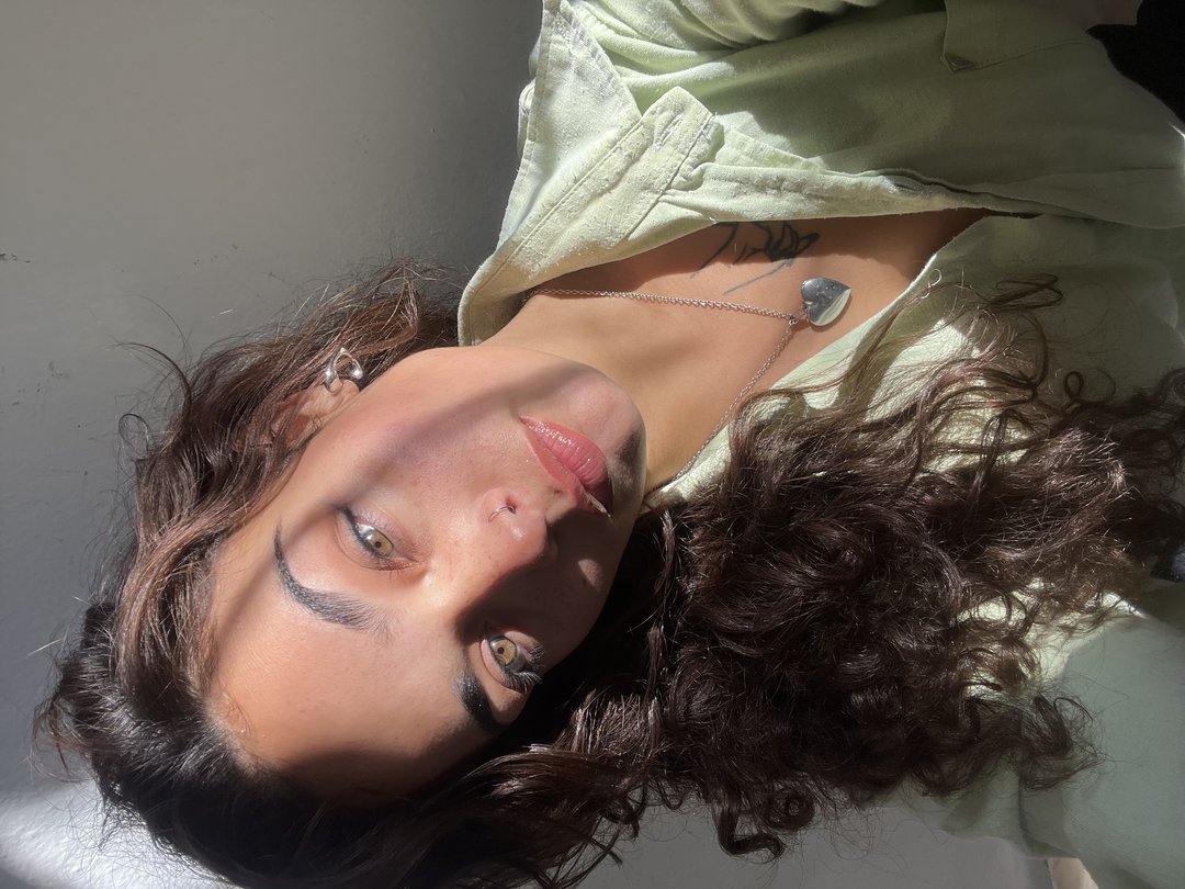Publicación de Saira viotti en HolliModels