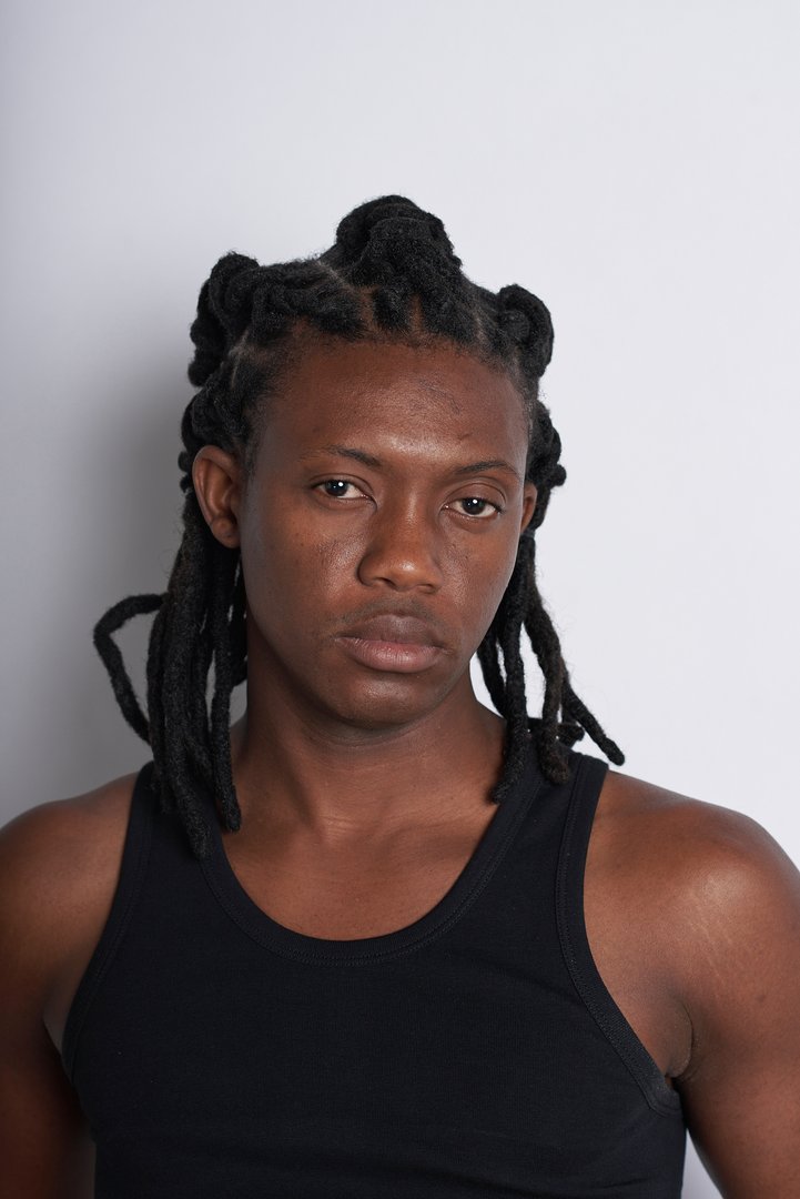 Publicación de COLLIN OSNER BERNADET en HolliModels