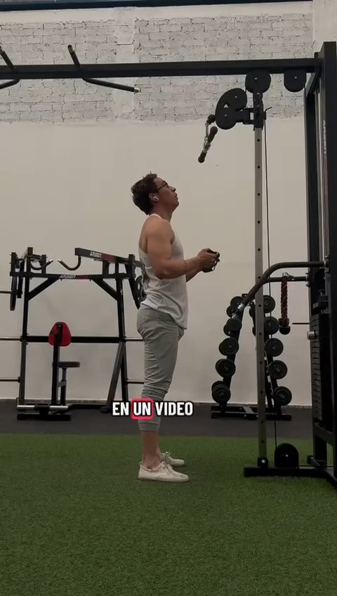Publicación de Ángel  Hernández en HolliModels