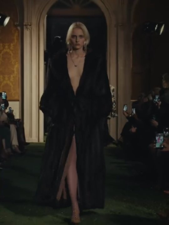 Publicación de W Magazine en HolliModels