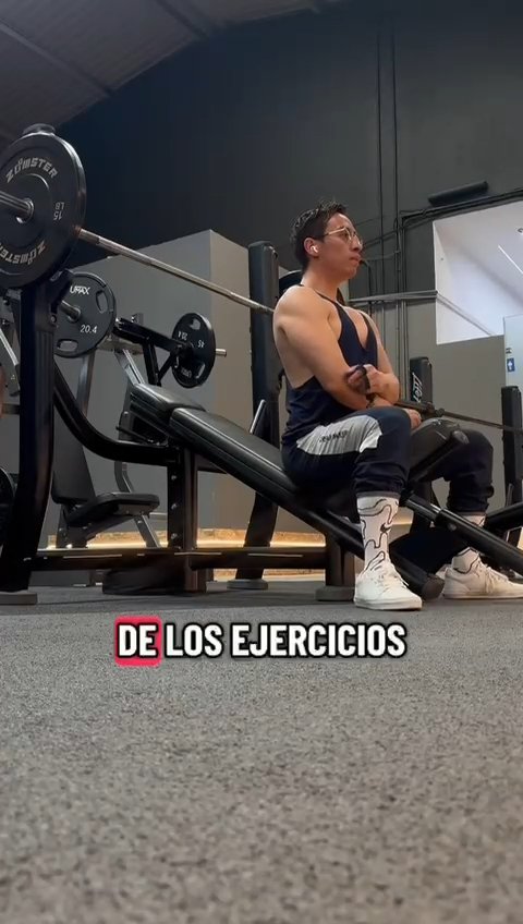 Publicación de Ángel  Hernández en HolliModels