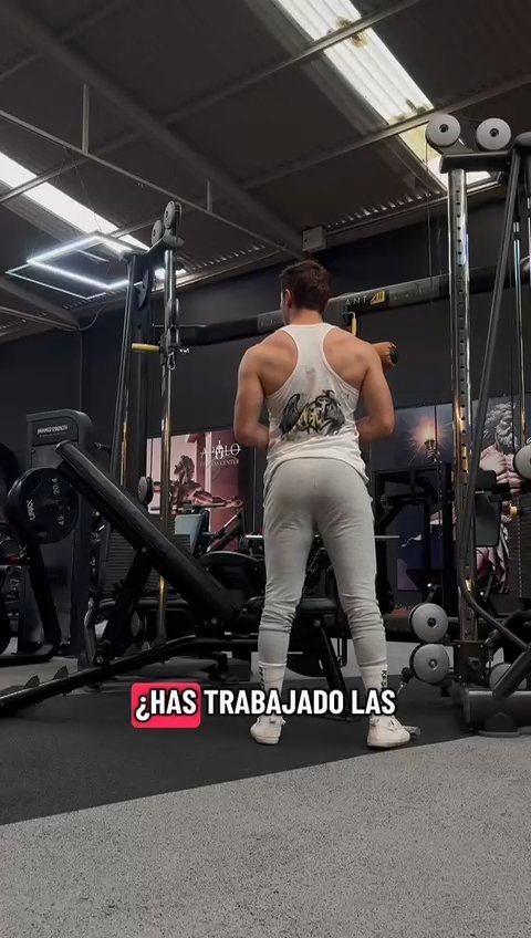 Publicación de Ángel  Hernández en HolliModels