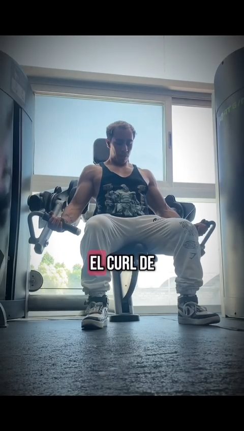 Publicación de Ángel  Hernández en HolliModels