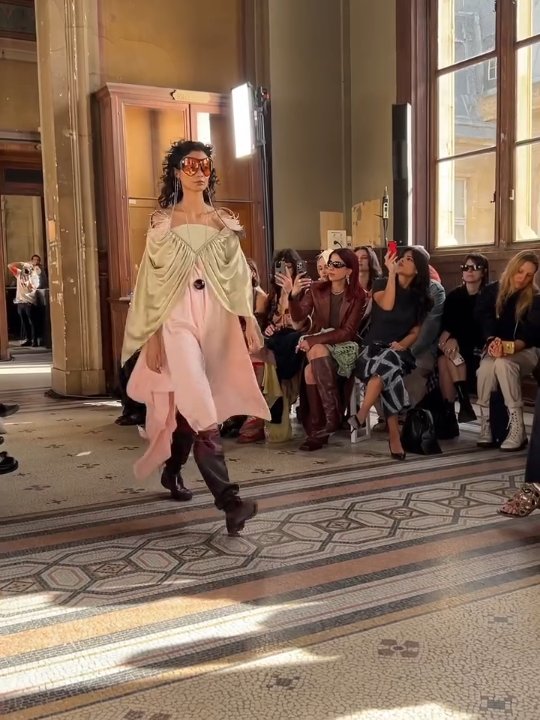Publicación de Dazed en HolliModels