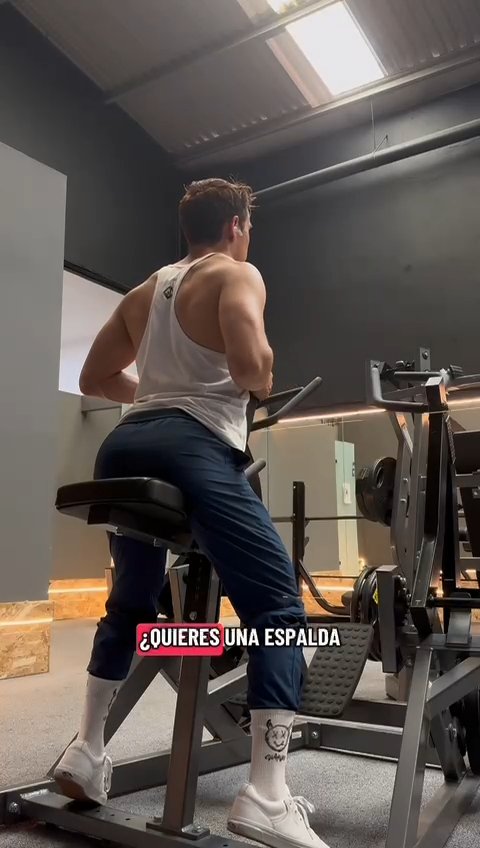 Publicación de Ángel  Hernández en HolliModels
