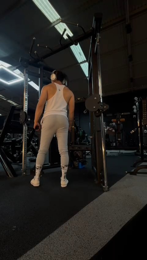 Publicación de Ángel  Hernández en HolliModels