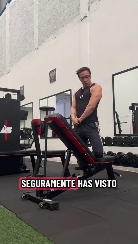 Publicación de Ángel  Hernández en HolliModels