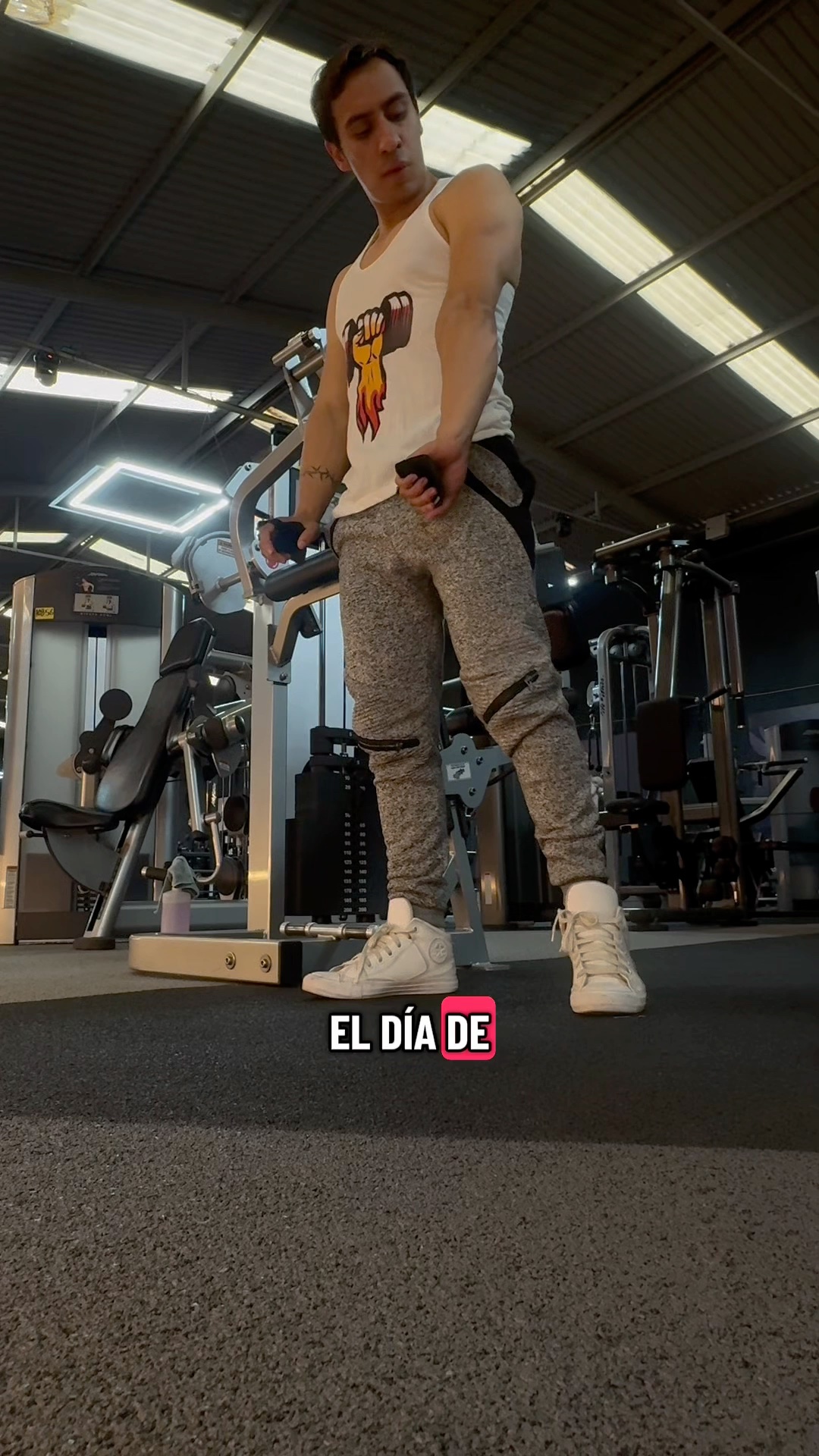 Publicación de Ángel  Hernández en HolliModels