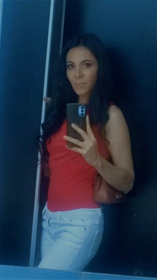 Publicación de Ada Isadora en HolliModels