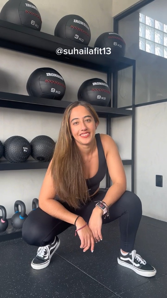 Publicación de Suhaila Manzur en HolliModels