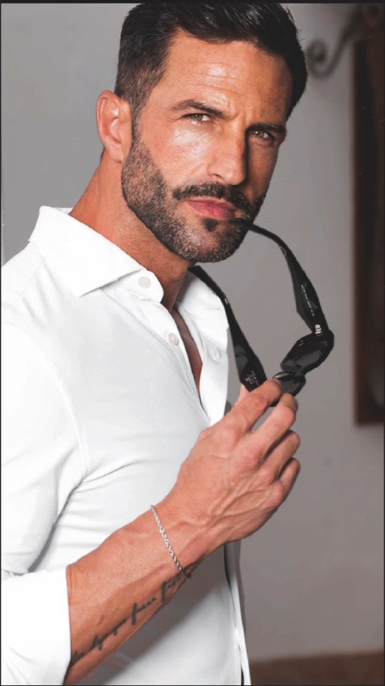 Publicación de Ramon en HolliModels