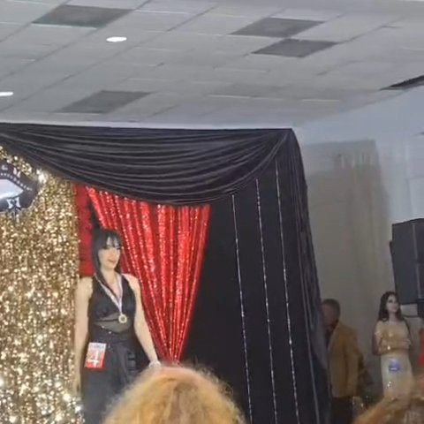 Publicación de Valerie M Acevedo Ortiz en HolliModels