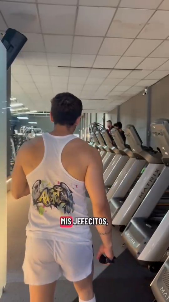 Publicación de Ángel  Hernández en HolliModels