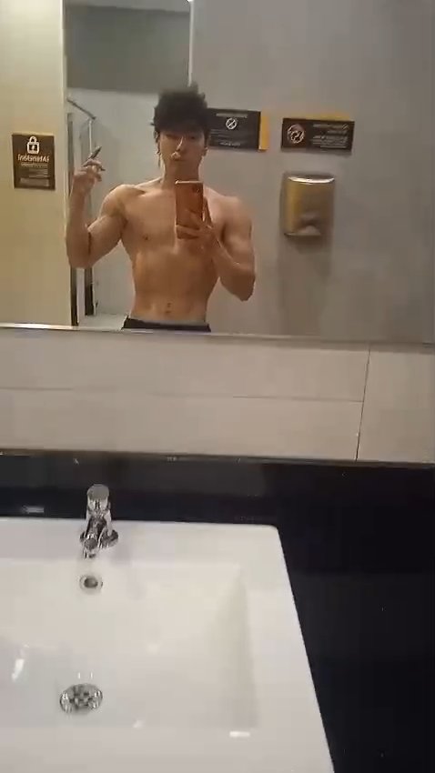 Publicación de ivan humberto en HolliModels