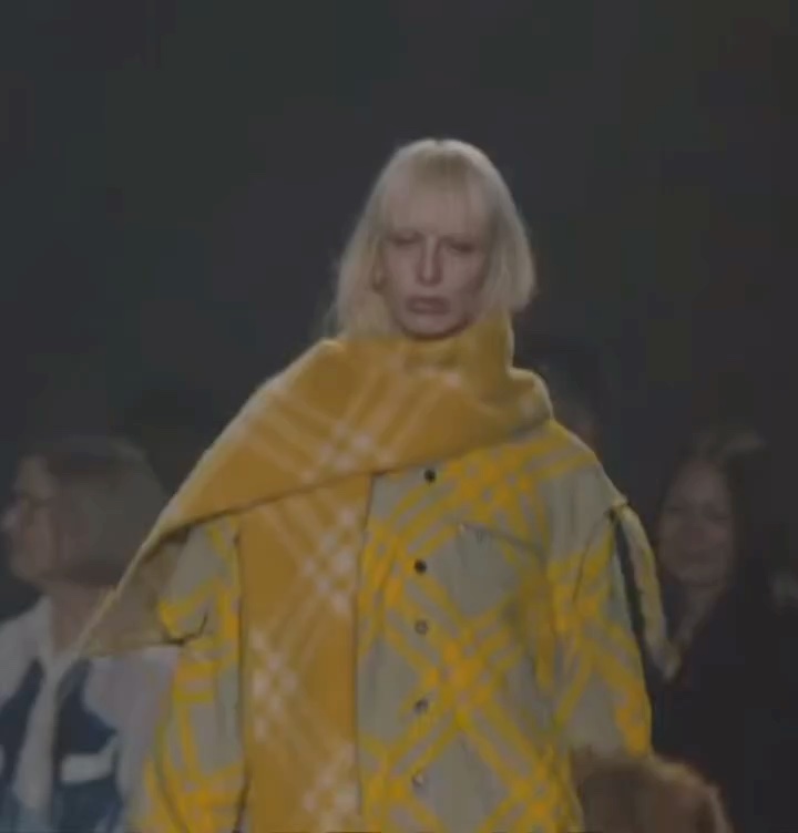 Publicación de Lilian Sumner en HolliModels